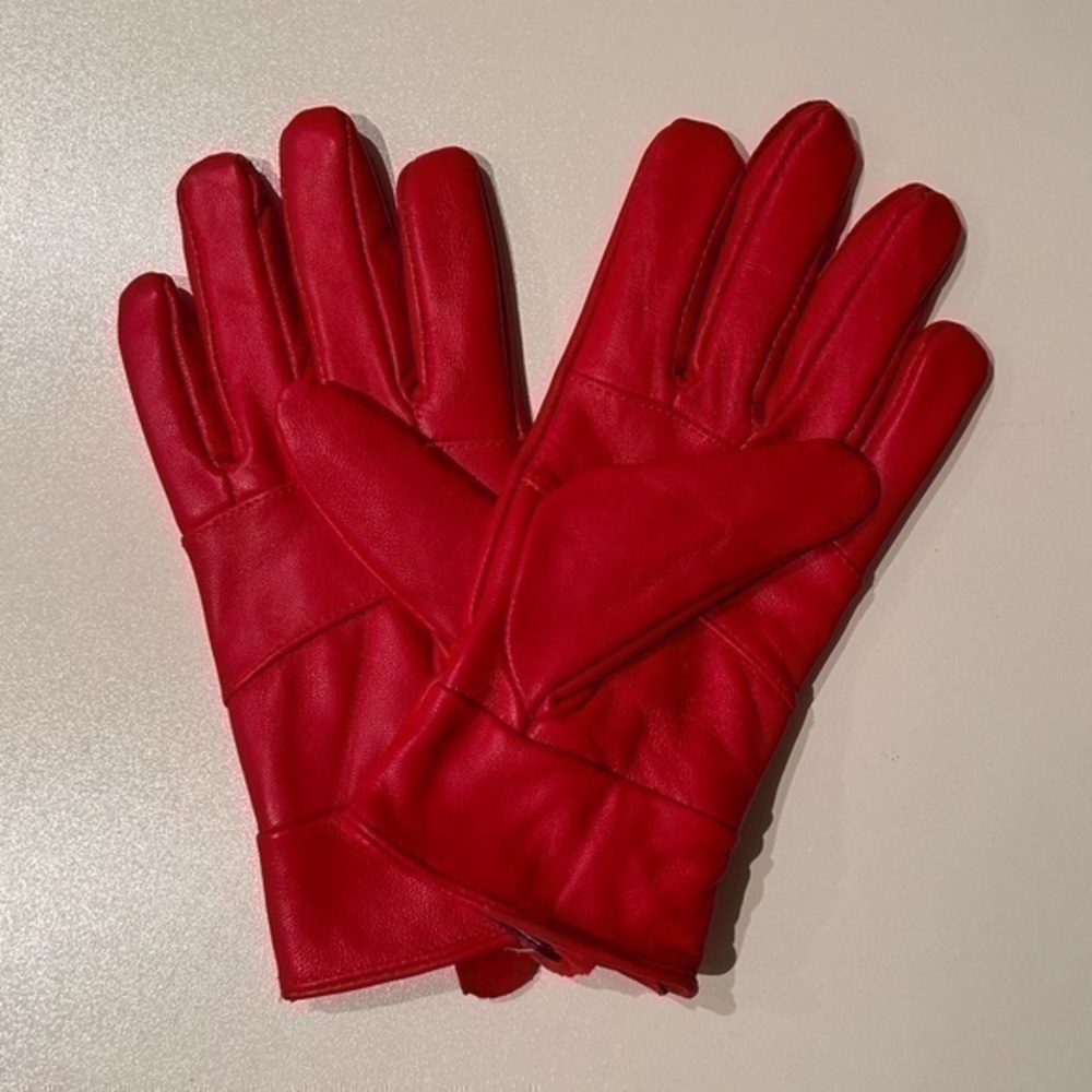 NWOT Faux Leather Women Red Gloves, Lined with Velvet-Like Fabric, Size Small